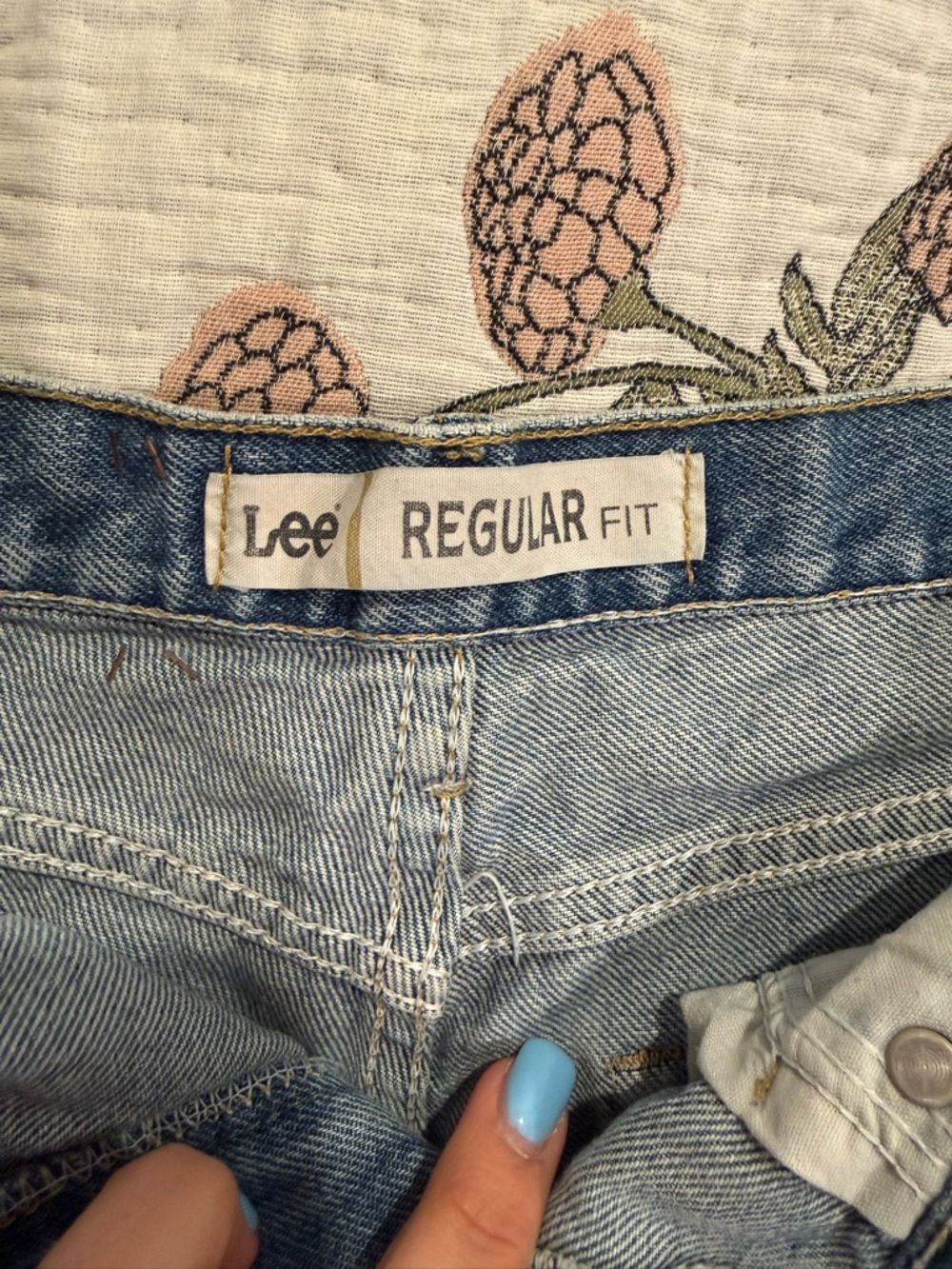 Lee denim shorts - Picture 2 of 3